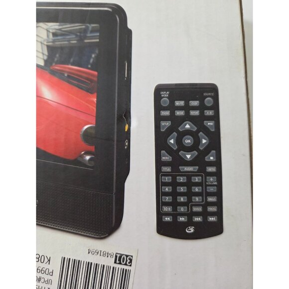 GPX Portable DVD Player With Two 9" Displays & Remote Control - Picture 5 of 6